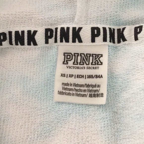 Victoria Secret Pink pullover over - Picture 2 of 3